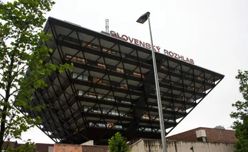 Chystá verejnoprávna STVR potichu hromadné prepúšťanie? O prácu môžu prísť desiatky ľudí