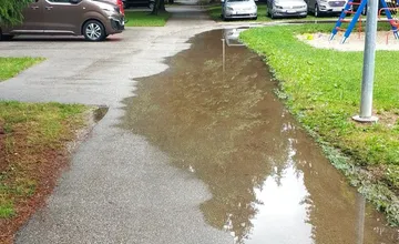 V Bratislave sa výrazne ochladí a príde aj dážď. Kedy sa vráti teplé jarné počasie?