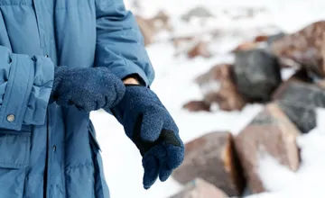 Bundy ešte neodkladajte. Cez víkend a budúci týždeň dôjde v Bratislave k výraznému ochladeniu a niekde bude aj snežiť