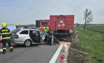 FOTO: Vážna nehoda na diaľnici D1 smerom do Trnavy si vyžiadala jednu obeť, na mieste zasahoval vrtuľník