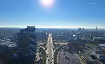 PRIESKUM: Petržalčanov najviac trápi parkovanie a doprava, električka naďalej zostáva jednou z najdiskutovanejších tém