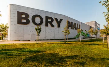 Nákupné centrum Bory Mall smeruje do rúk nového majiteľa, ten ho zrejme bude chcieť rozšíriť