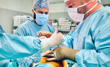Výmena bedrového a kolenného kĺbu je v AGEL Clinic bez čakania  