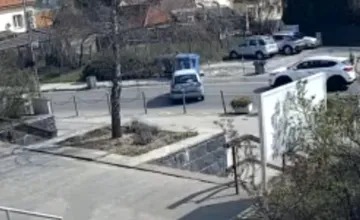VIDEO: V Rači na úrade majú samojazdiace auto. Asistenčné systémy pri cúvaní by mu závidela aj Tesla od Muska