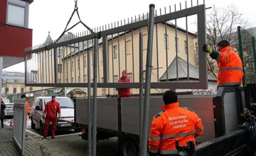 Plot na Satinského ulici je spať a vyvolal nový konflikt medzi samosprávou a vlastníkmi. Starosta hovorí o arogancii