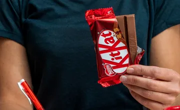 FOTO: Najsladšia krádež roka? Zmizlo 12 ton KitKat tyčiniek, kamión sa stratil počas cesty Európou