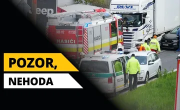 Na Moste Lanfranconi sa zrazili viaceré autá, ďalšia hromadná nehoda troch áut blokuje dopravu aj v Sitine