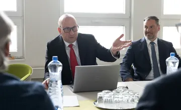 Ráž zvažuje kandidatúru na primátora Bratislavy. Založil si transparentný účet a chystá prieskum