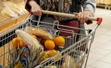 Májové sviatky menia otváracie hodiny reťazcov. Niektoré obchody ostávajú otvorené, kde si nakúpite?