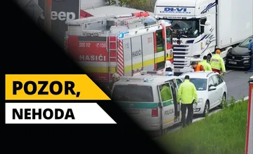 Nehoda na D1 v smere do Petržalky blokuje pruh a tvorí sa 6-kilometrová kolóna