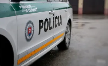 Veľká razia na východe. Má ísť o prípravu úkladnej vraždy, polícia vykonávala domové prehliadky