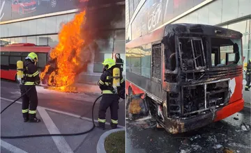 VIDEO: Hasiči zasahovali v Bratislave pri požiari autobusu, oheň spôsobil niekoľkotisícovú škodu