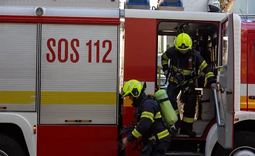 V Pezinku vznikol poriadny zmätok. Okolie školy zaplnili hasiči, mesto muselo situáciu vysvetľovať