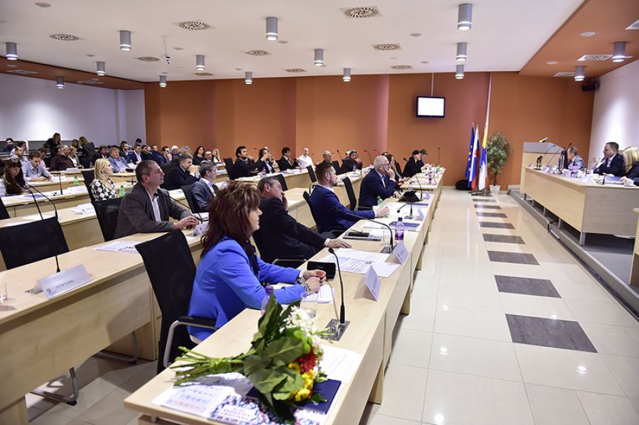 Poznáme mená nových vicežupanov BSK, ktorých spolu s členmi komisií zvolili poslanci na 1. rokovan, foto 6