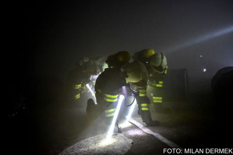 Na odbornom výcviku dobrovoľných hasičov v Lešti sa zúčastnili aj členovia DHZ z Rusoviec a Ružinova, foto 6