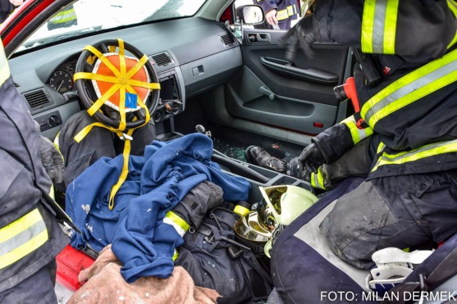 Na odbornom výcviku dobrovoľných hasičov v Lešti sa zúčastnili aj členovia DHZ z Rusoviec a Ružinova, foto 27
