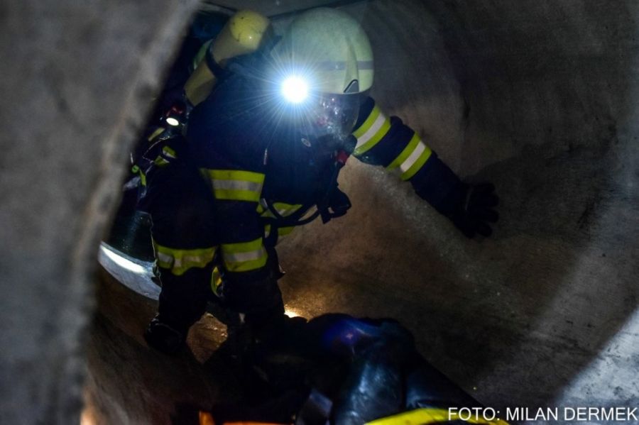 Na odbornom výcviku dobrovoľných hasičov v Lešti sa zúčastnili aj členovia DHZ z Rusoviec a Ružinova, foto 30