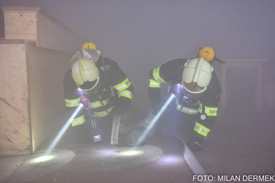 Na odbornom výcviku dobrovoľných hasičov v Lešti sa zúčastnili aj členovia DHZ z Rusoviec a Ružinova, foto 35