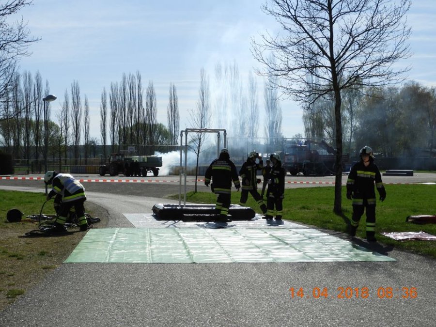 Bratislavskí hasiči si overili a doplnili zručnosti na medzinárodnom cvičení so škodlivými látkami, foto 10