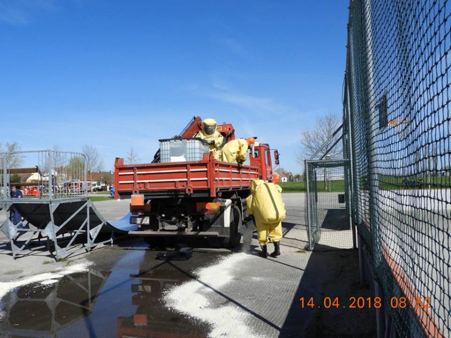 Bratislavskí hasiči si overili a doplnili zručnosti na medzinárodnom cvičení so škodlivými látkami, foto 24