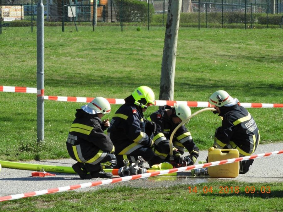 Bratislavskí hasiči si overili a doplnili zručnosti na medzinárodnom cvičení so škodlivými látkami, foto 27