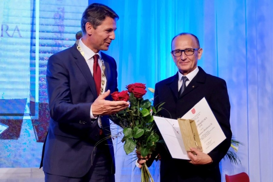 Cenu primátora si v piatok 20. apríla z rúk Iva Nesrovnala prevzalo 12 ocenených laureátov, foto 14