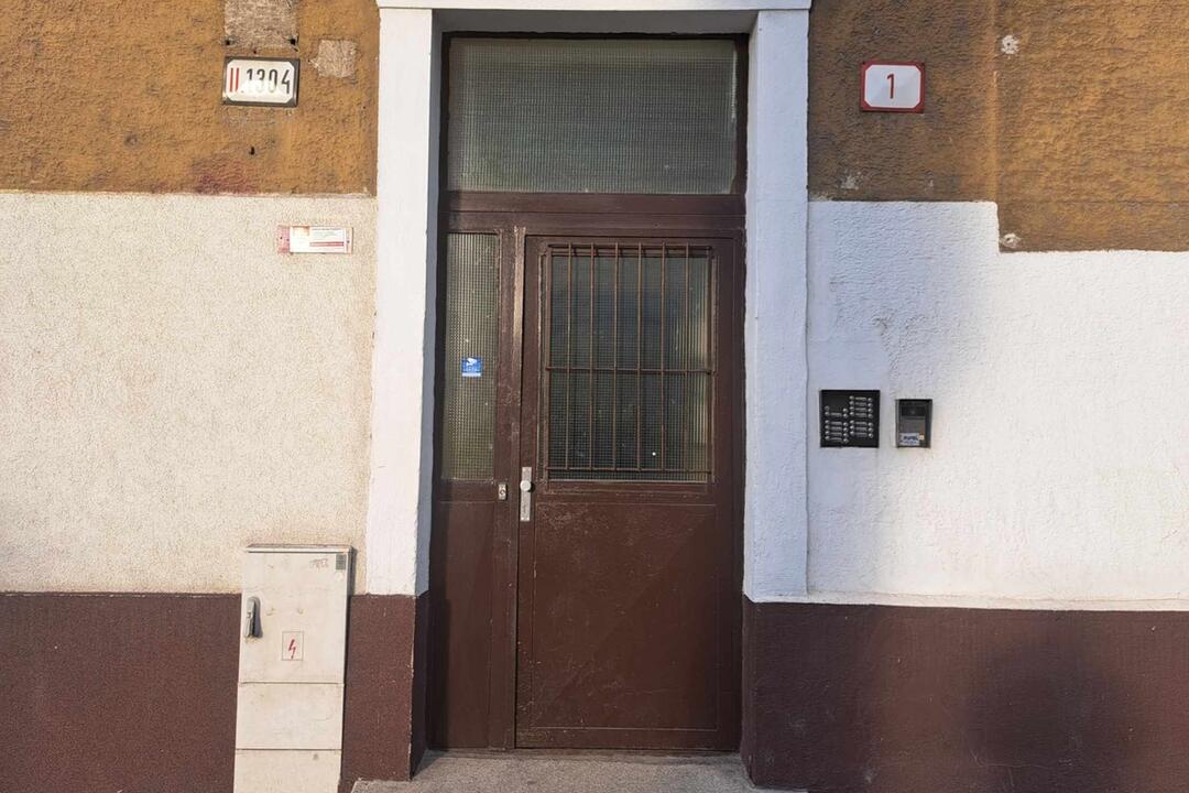 FOTO: Miesto vraždy na Prievozskej ulici v Bratislave, foto 1