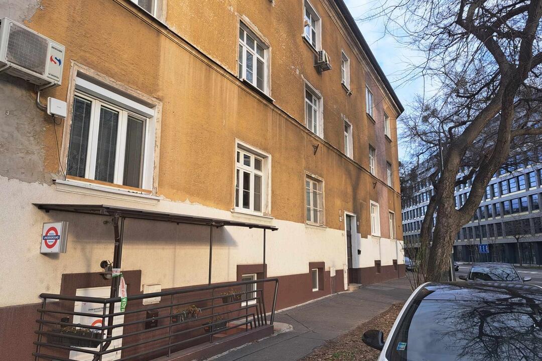 FOTO: Miesto vraždy na Prievozskej ulici v Bratislave, foto 4