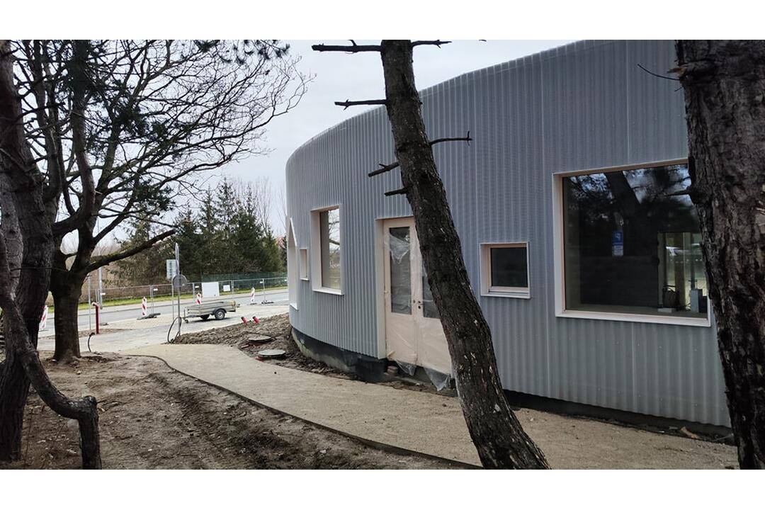 FOTO: Nová škôlka v Rači je takmer dokončená, pôjde o ekologickú budovu, foto 1
