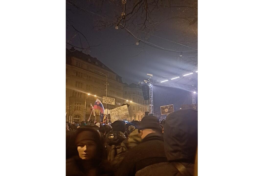 FOTO: Na opozičný protest v Bratislave prišiel opäť rekordný počet ľudí, foto 7