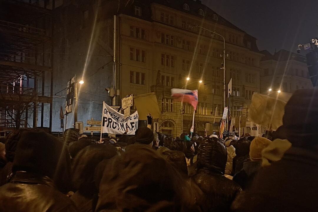 FOTO: Na opozičný protest v Bratislave prišiel opäť rekordný počet ľudí, foto 8