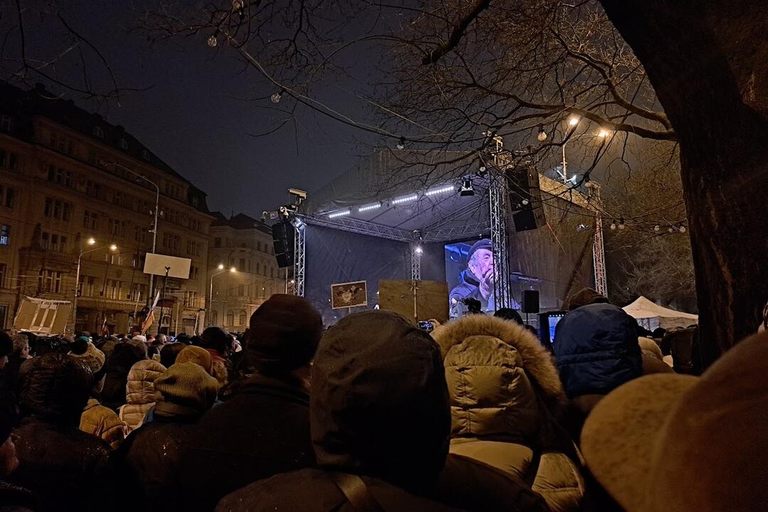 FOTO: Na opozičný protest v Bratislave prišiel opäť rekordný počet ľudí, foto 10