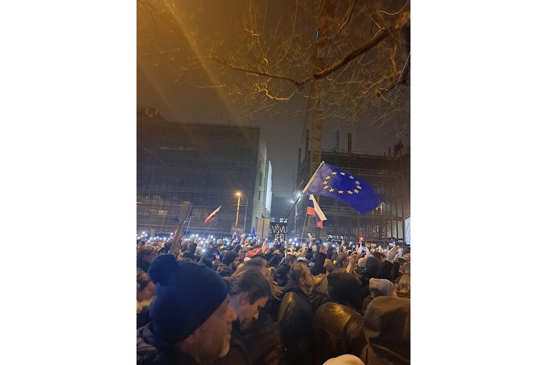 FOTO: Na opozičný protest v Bratislave prišiel opäť rekordný počet ľudí, foto 13