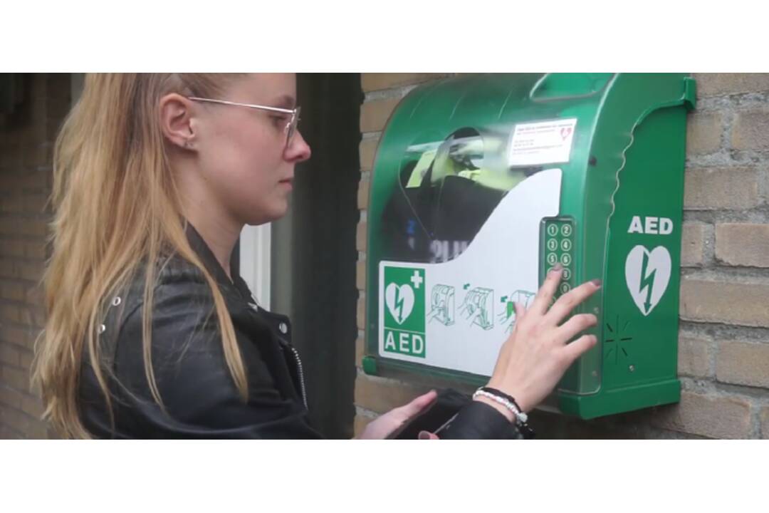 FOTO: V Pezinku pribudlo 5 nových externých defibrilátorov, foto 1