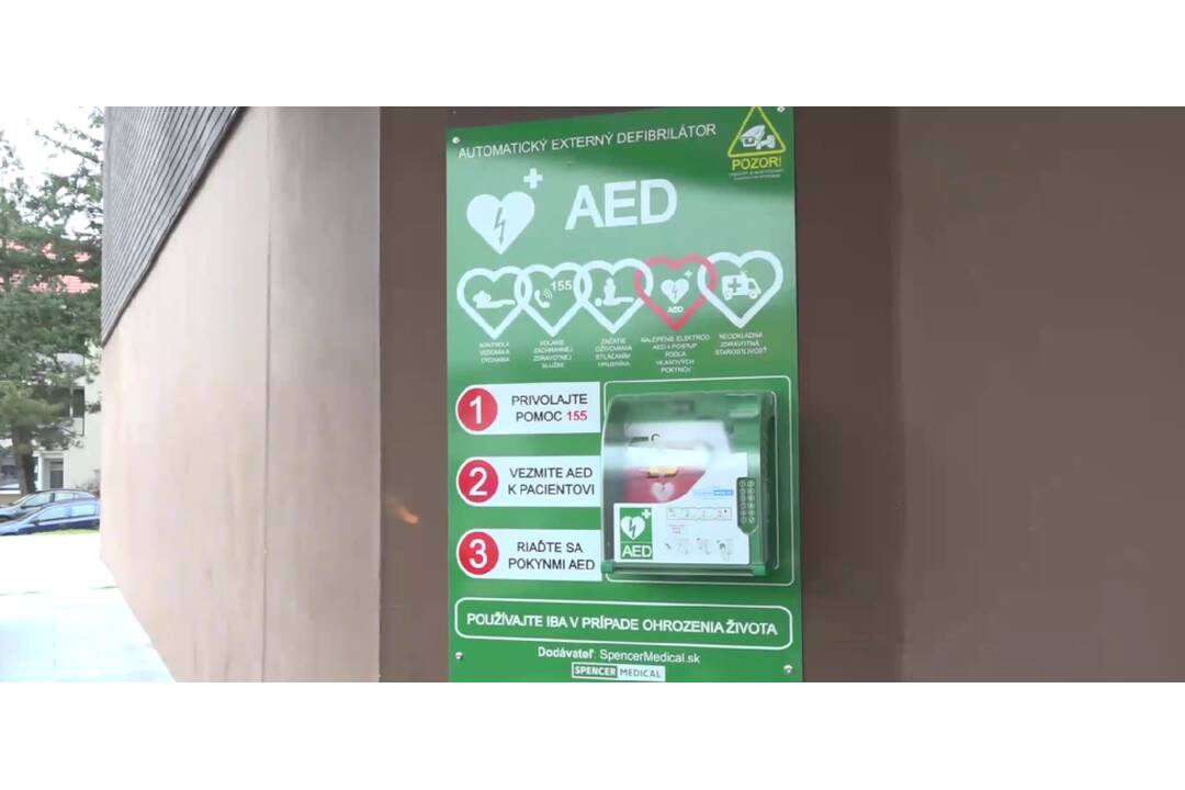 FOTO: V Pezinku pribudlo 5 nových externých defibrilátorov, foto 3
