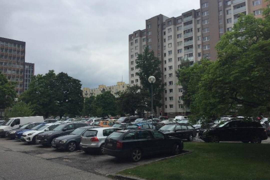 FOTO: V Ružinove by mal vyrásť nový parkovací dom, bude stáť asi 2 milióny eur, foto 2
