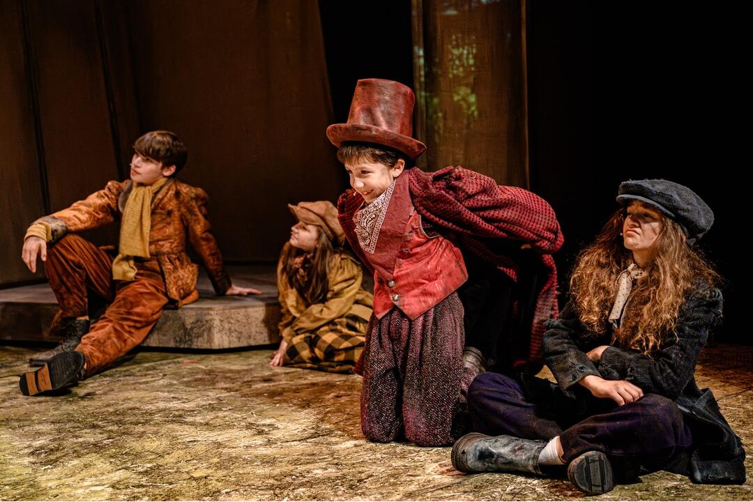 FOTO: Predstavenie Oliver! v divadle Nová scéna, foto 10