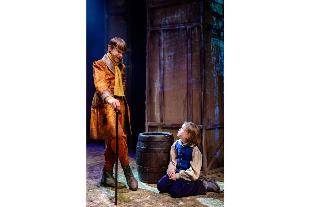 FOTO: Predstavenie Oliver! v divadle Nová scéna, foto 12