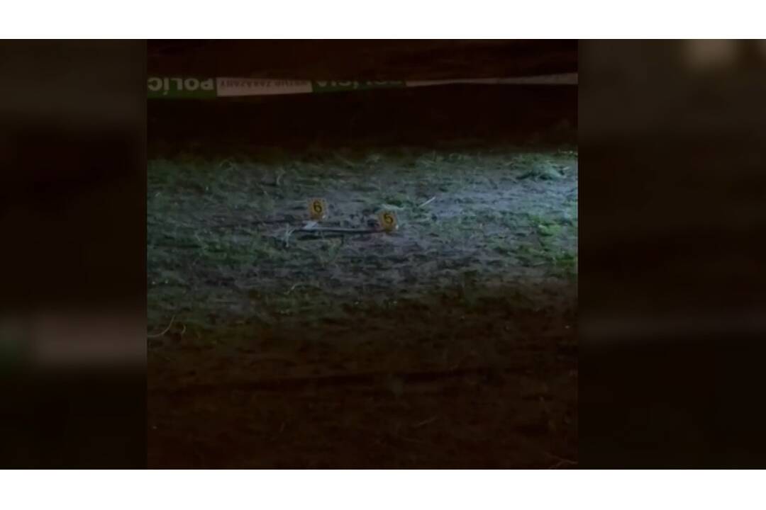 FOTO: Hádka v centre Bratislavy sa zmenila do útoku s nožom, foto 3