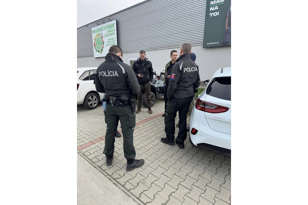 FOTO: Pátranie po nezvestnom Petrovi z Bratislavy, foto 4