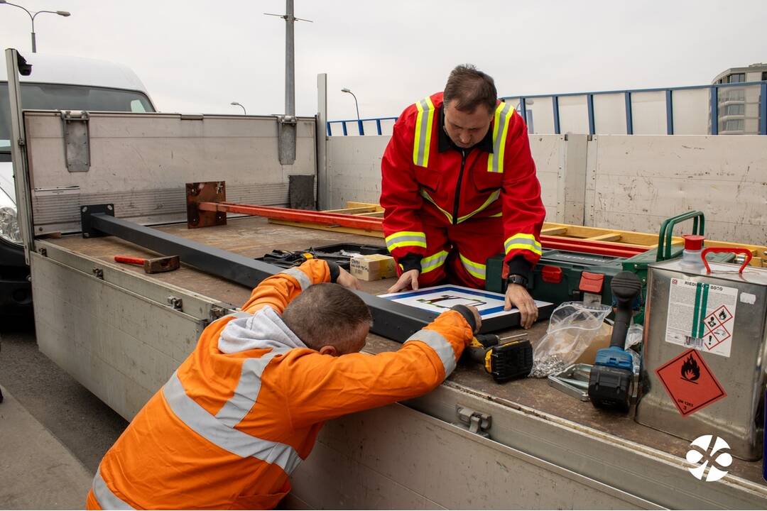 FOTO: DPB vymenil takmer 1 500 označníkov v Bratislave, foto 6