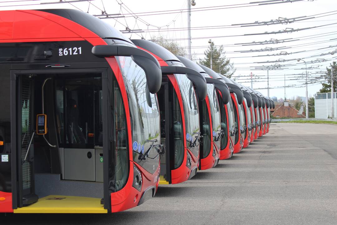 FOTO: Od piatka budú na bratislavskej MHD linke 44 premávať nové trolejbusy, foto 5