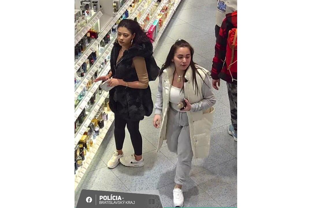 FOTO: Poznáte podozrivé osoby na fotografiách? Dopustili sa krádeže, foto 3
