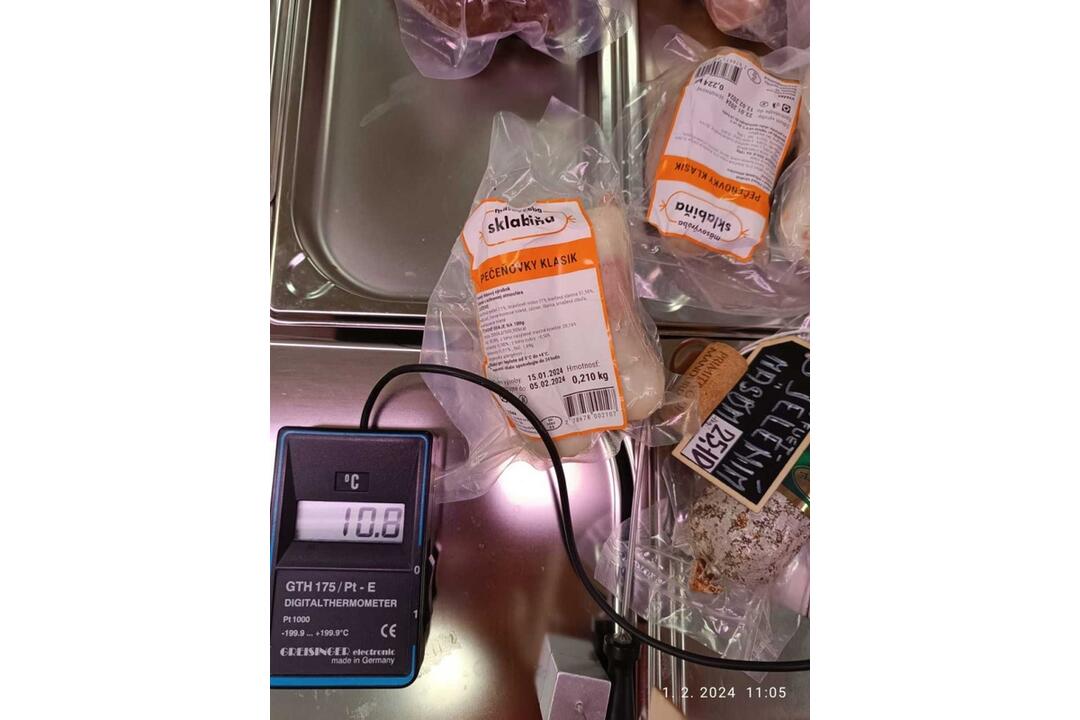 FOTO: Pleseň, exkrementy od hlodavcov aj potraviny po záruke. Toto sú najčastejšie nedostatky prevádzok, foto 2