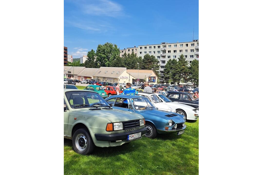 FOTO: Zraz veteránov v Dúbravke. Ktorý je váš obľúbený?, foto 3