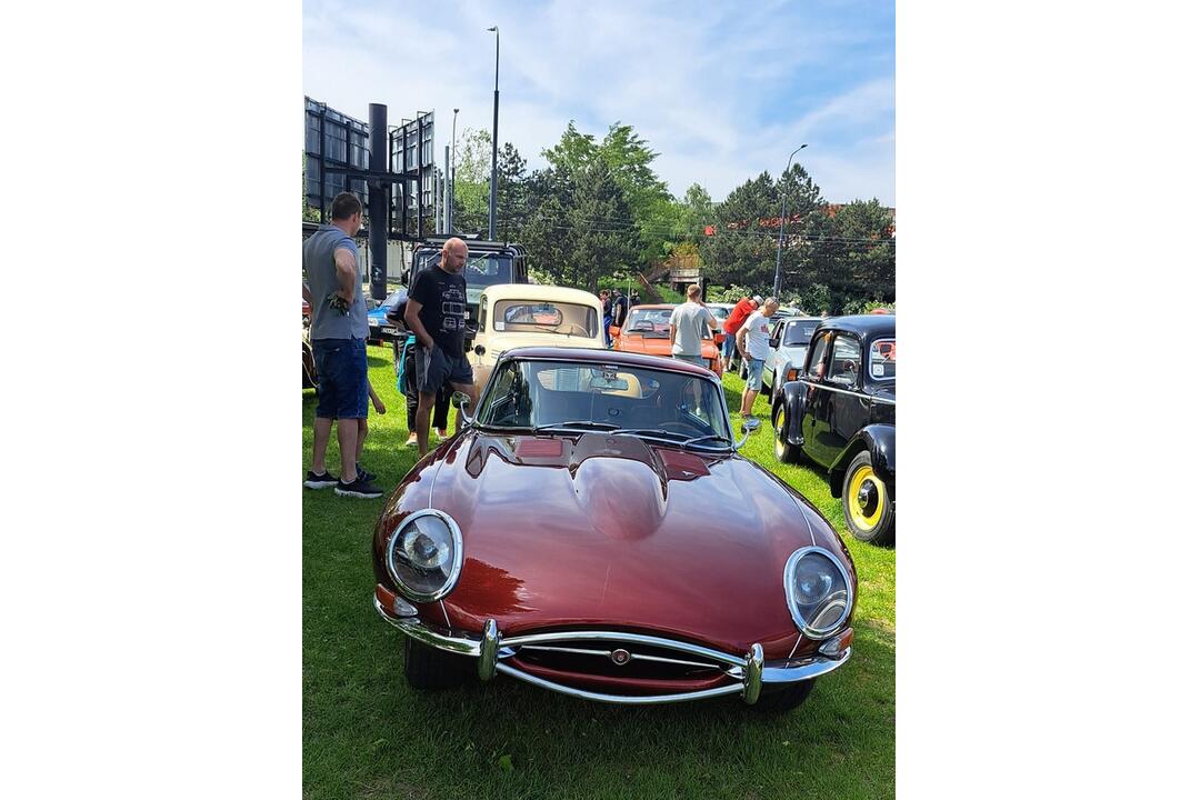 FOTO: Zraz veteránov v Dúbravke. Ktorý je váš obľúbený?, foto 4