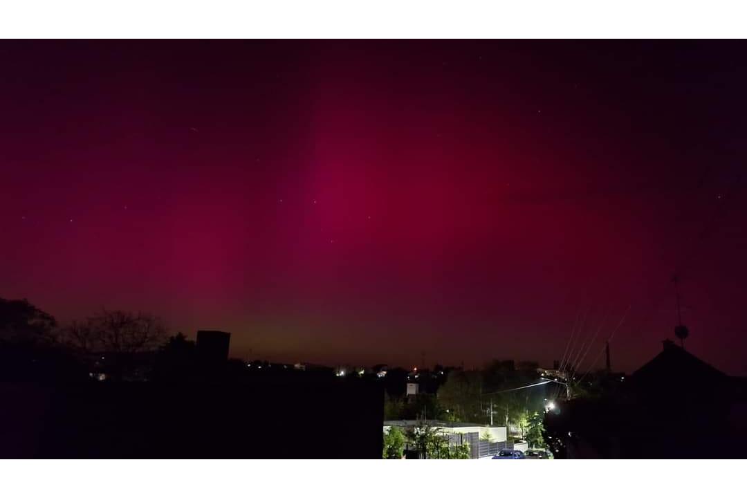 FOTO: Divadlo na oblohe. Takto vyzerala polárna žiara v Bratislavskom kraji, foto 3