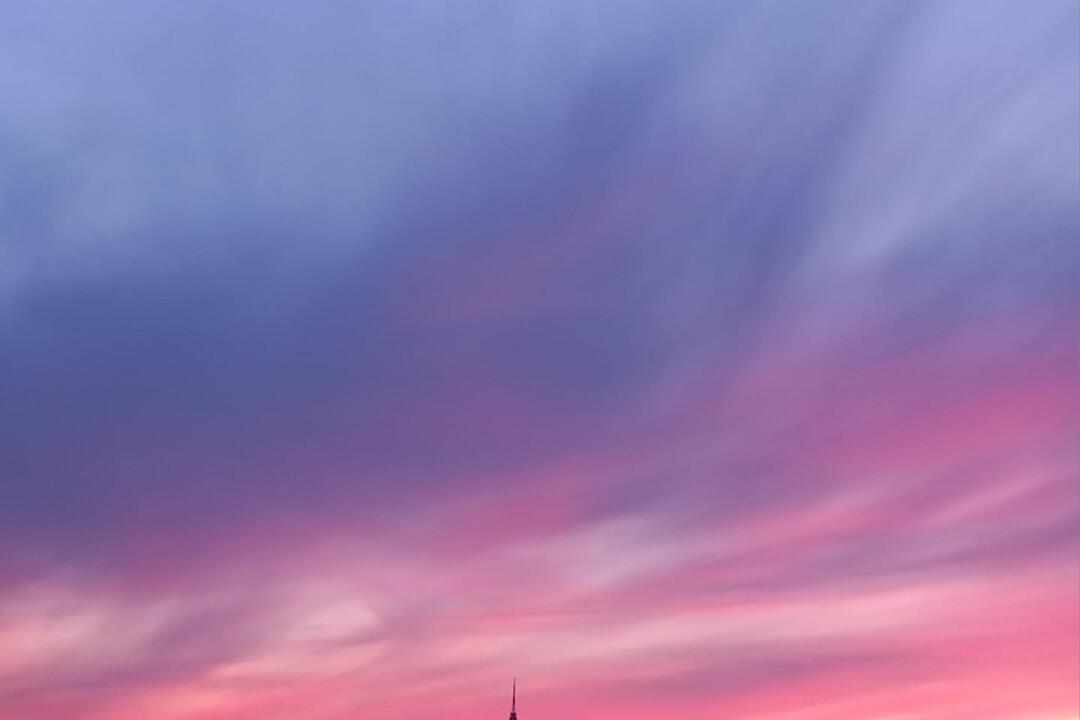 FOTO: Divadlo na oblohe. Takto vyzerala polárna žiara v Bratislavskom kraji, foto 5