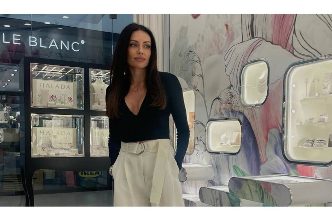 FOTO: Na Záhorí havarovala bývalá miss Šebestová, foto 3