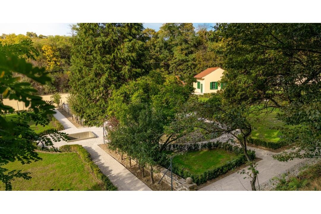 FOTO: Pozrite si ako vyzerá obnovená historická záhrada kaštieľa v Modre, foto 5